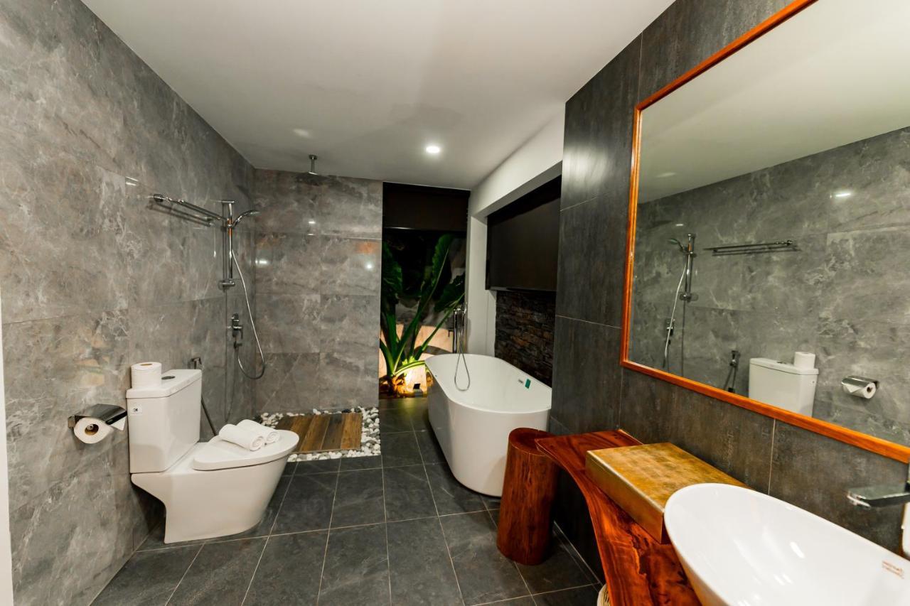 Maneh Villa Langkawi - Private Pool Pantai Cenang  Bagian luar foto